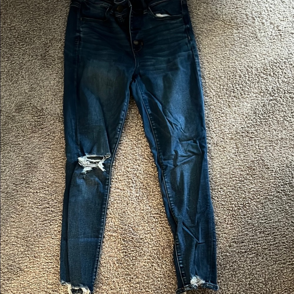American eagle Distressed Blue Jeans